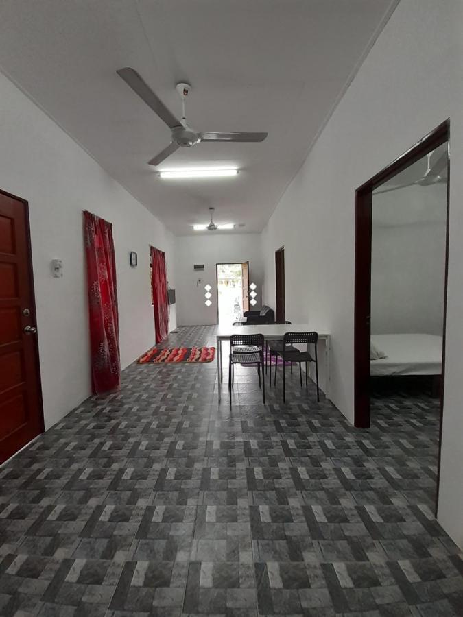 Homestay Idaman B B With 2 Room Aircond 2 Quen Bed And Not Sharing Room -Privacy Куала-Тренгану Экстерьер фото