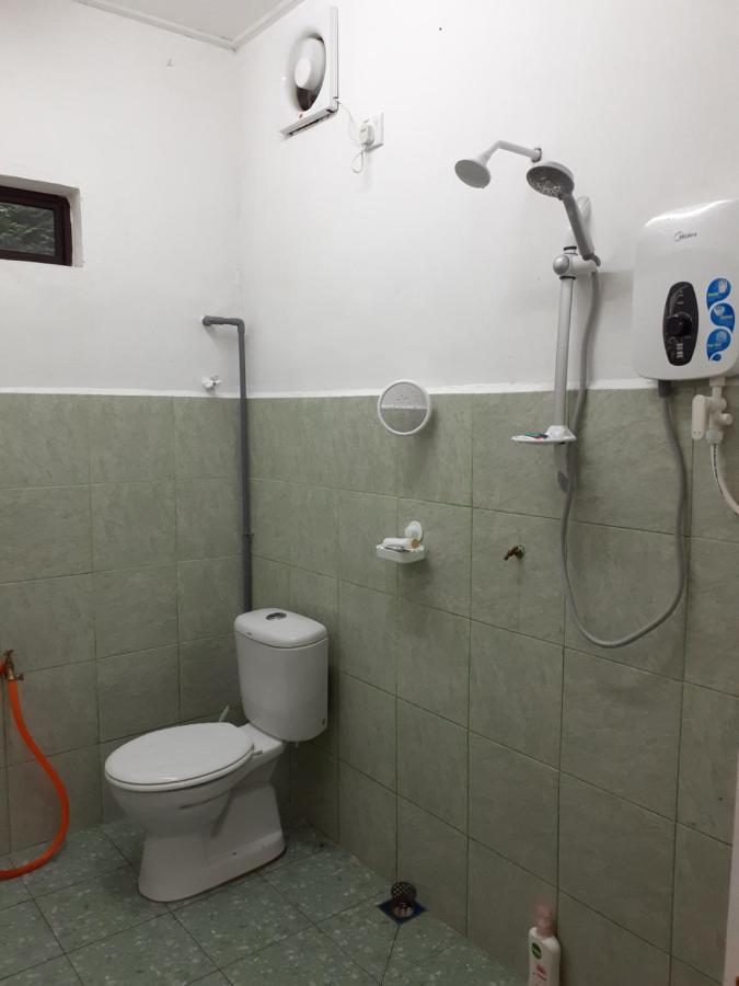 Homestay Idaman B B With 2 Room Aircond 2 Quen Bed And Not Sharing Room -Privacy Куала-Тренгану Экстерьер фото