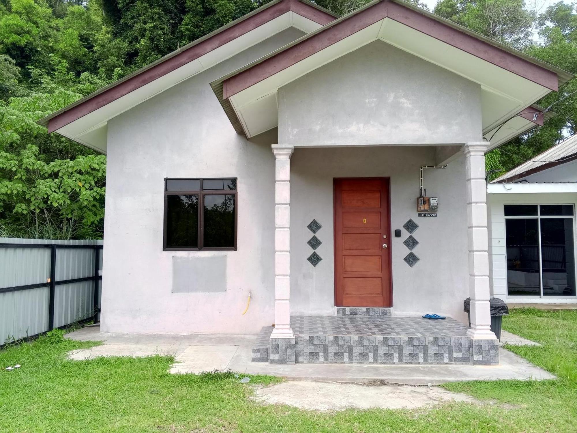 Homestay Idaman B B With 2 Room Aircond 2 Quen Bed And Not Sharing Room -Privacy Куала-Тренгану Экстерьер фото